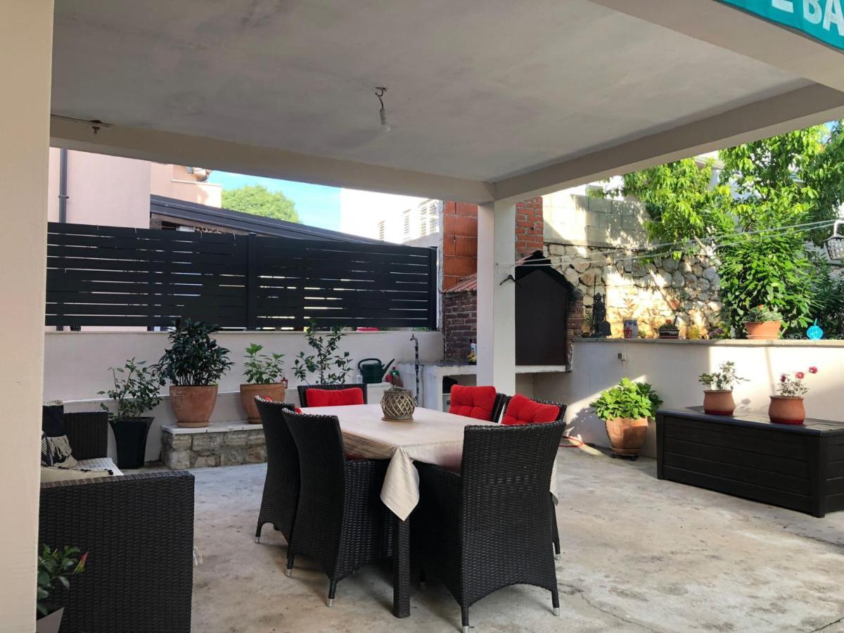 Apartments Martina Tisno Exterior foto