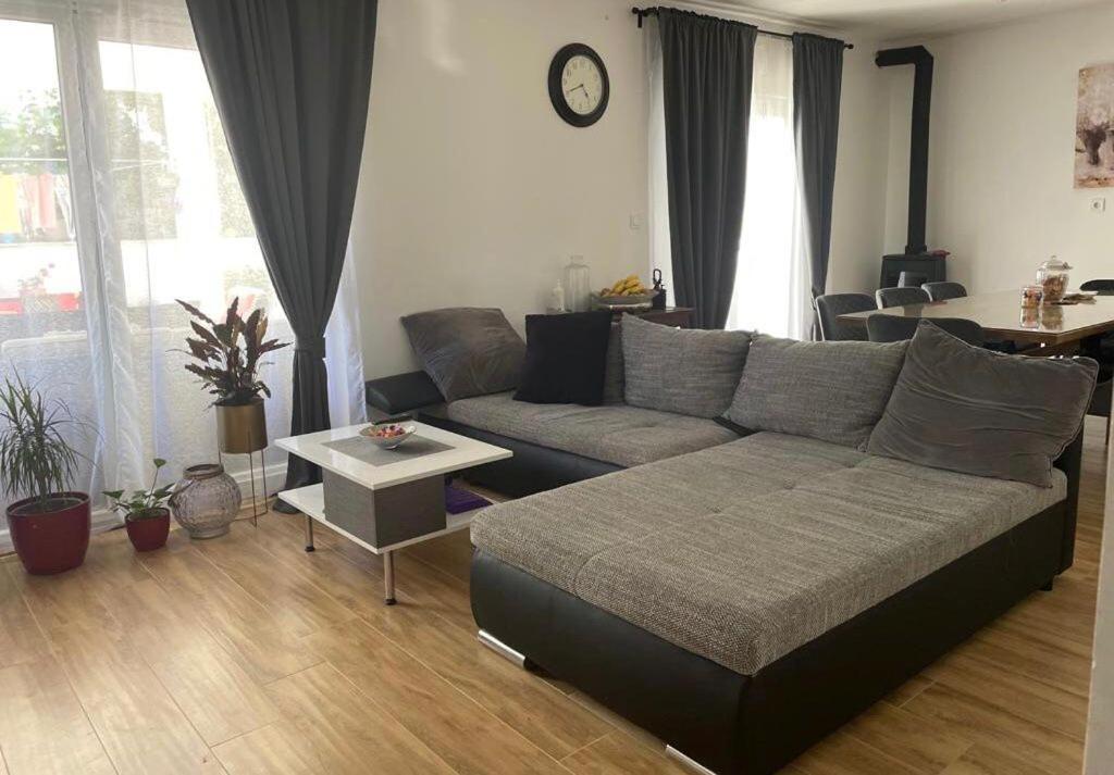 Apartments Martina Tisno Exterior foto