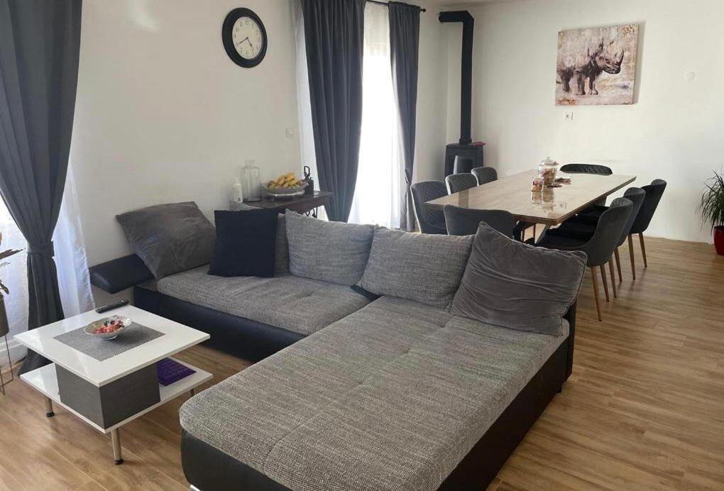 Apartments Martina Tisno Exterior foto